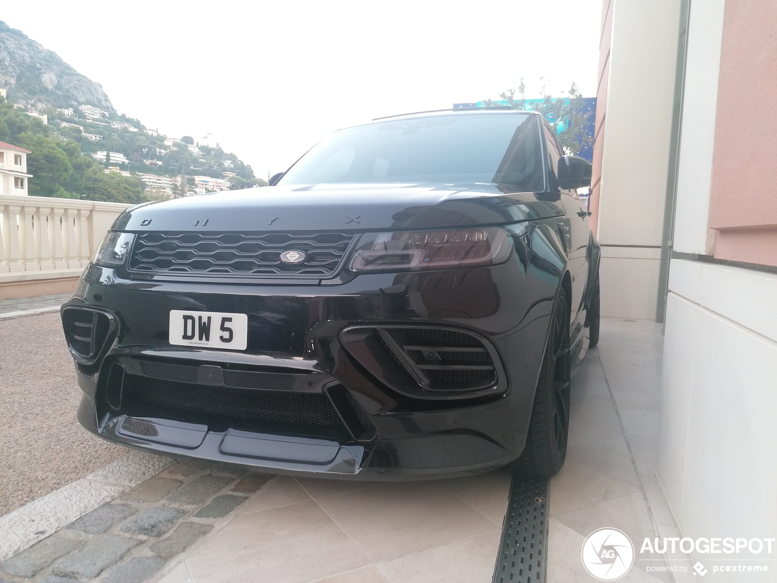 Land Rover Range Rover Onyx SVR 2018