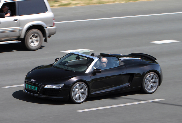 Audi R8 V8 Spyder 2013