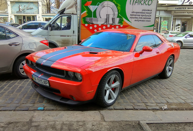 Dodge Challenger SRT-8