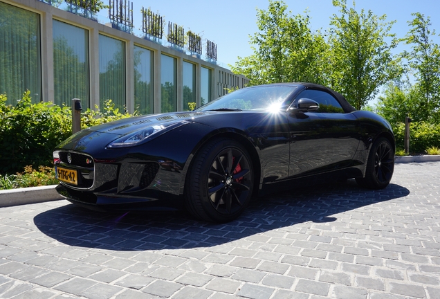 Jaguar F-TYPE S Convertible