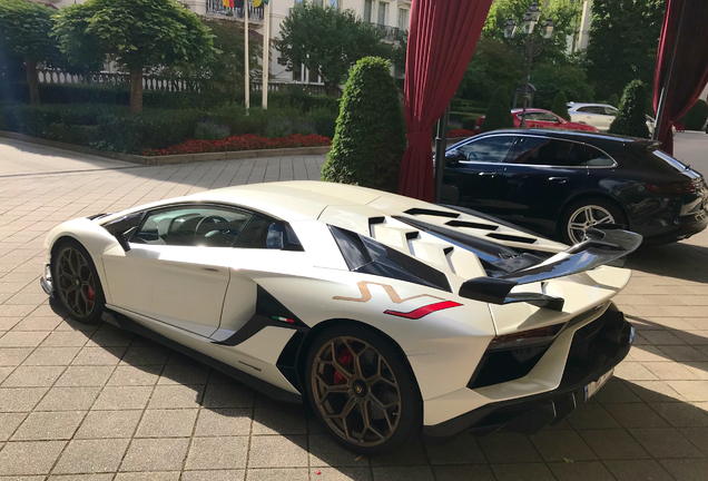 Lamborghini Aventador LP770-4 SVJ