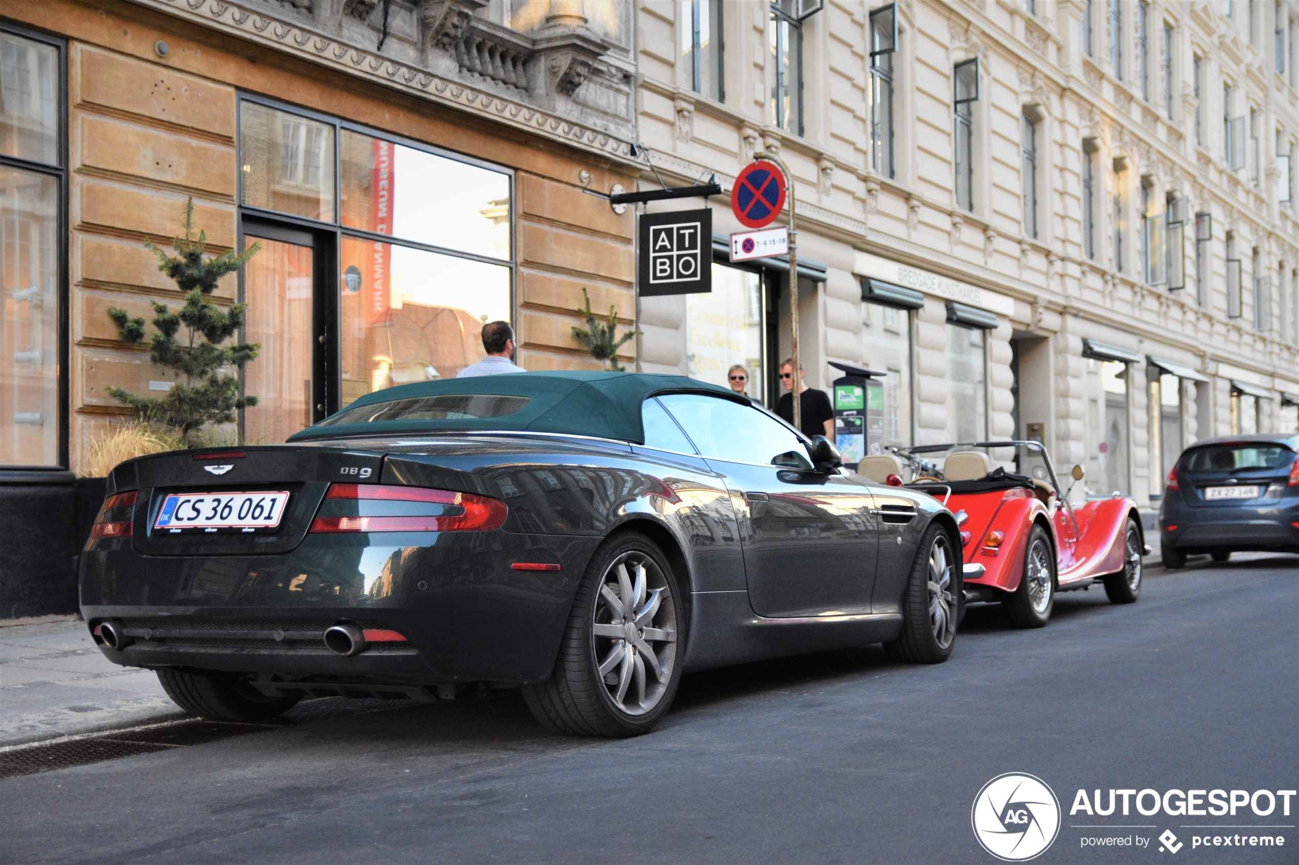 Aston Martin DB9 Volante