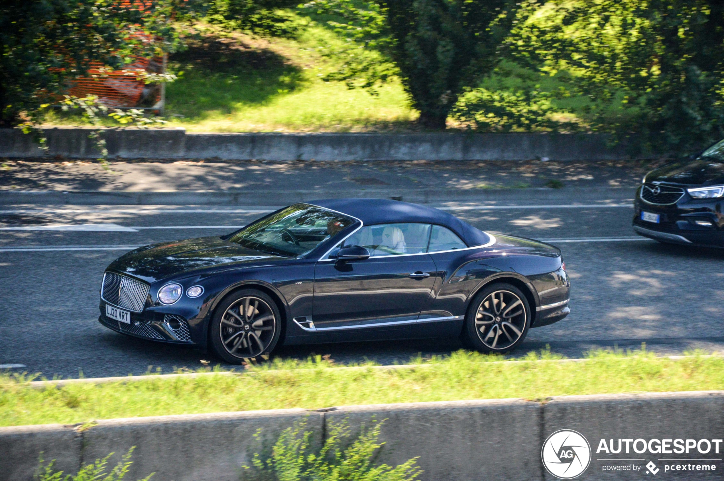 Bentley Continental GTC V8 2020