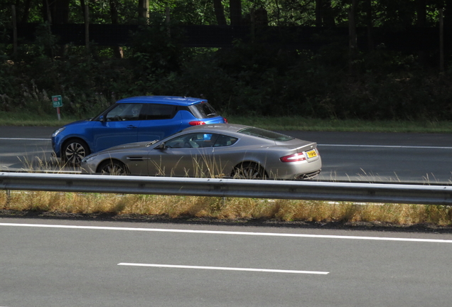 Aston Martin DB9