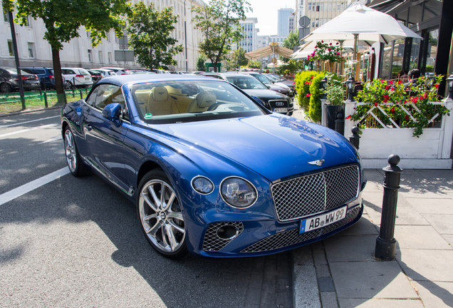 Bentley Continental GTC 2019