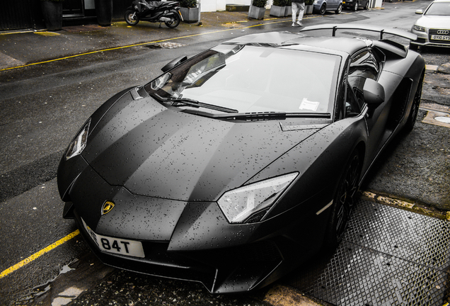 Lamborghini Aventador LP750-4 SuperVeloce Roadster