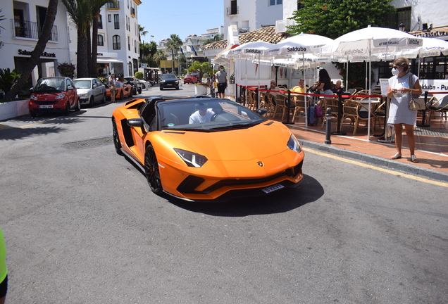 Lamborghini Aventador S LP740-4 Roadster