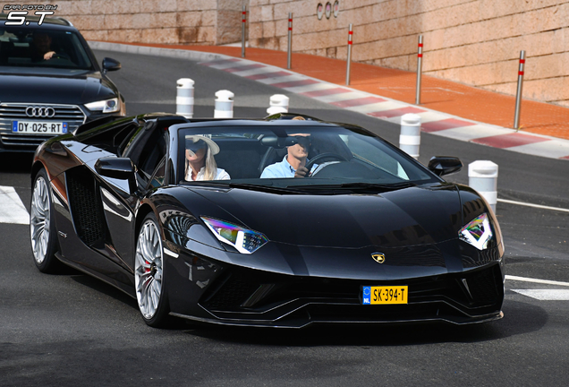 Lamborghini Aventador S LP740-4 Roadster