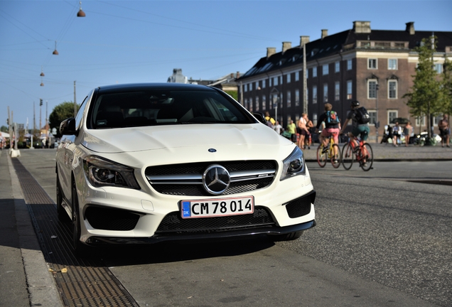 Mercedes-AMG CLA 45 Shooting Brake X117