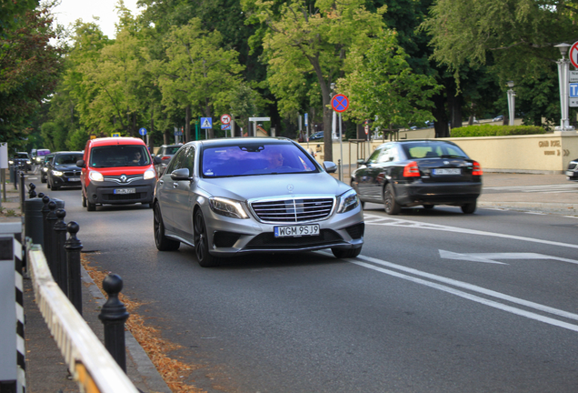 Mercedes-Benz S 63 AMG V222