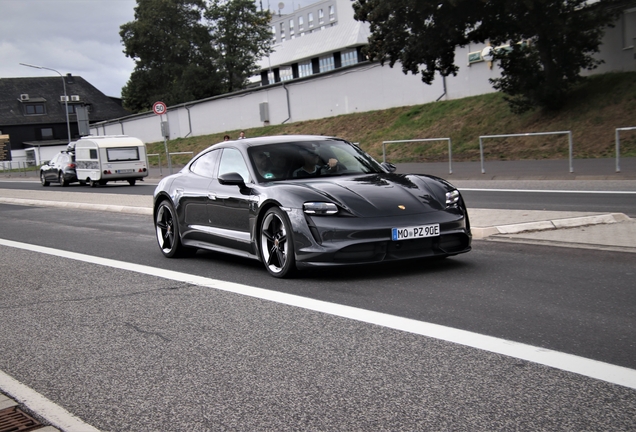 Porsche Taycan Turbo