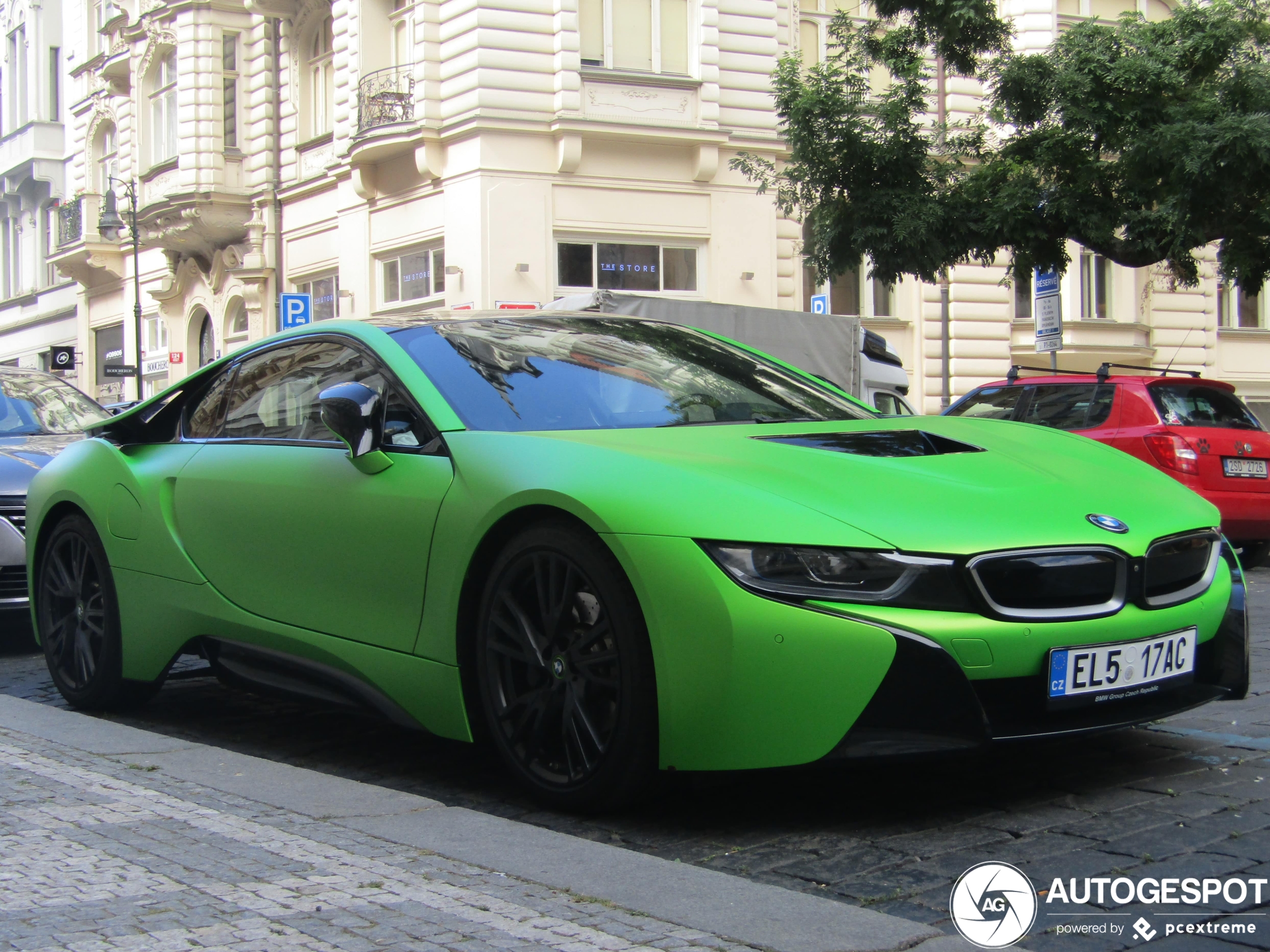 BMW i8