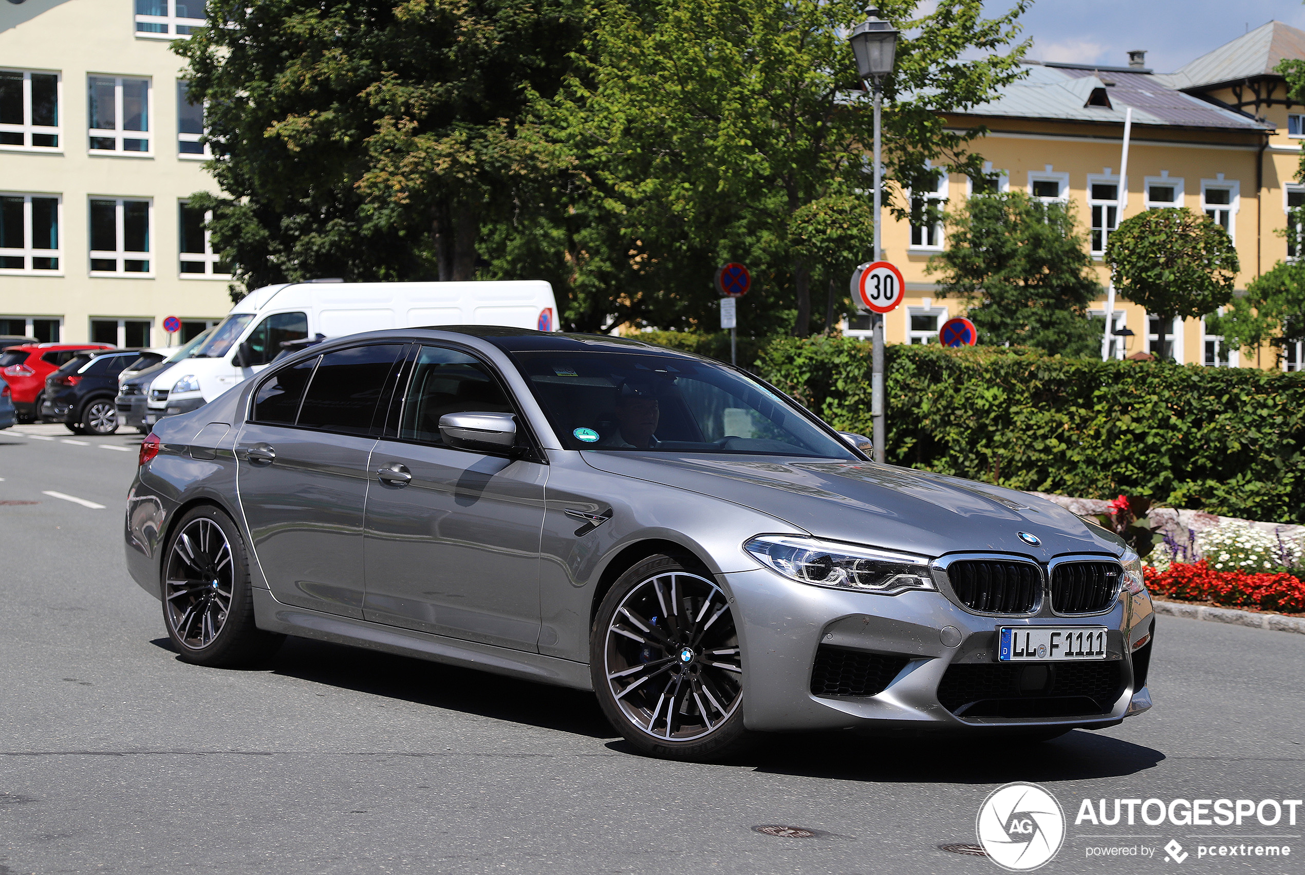 BMW M5 F90