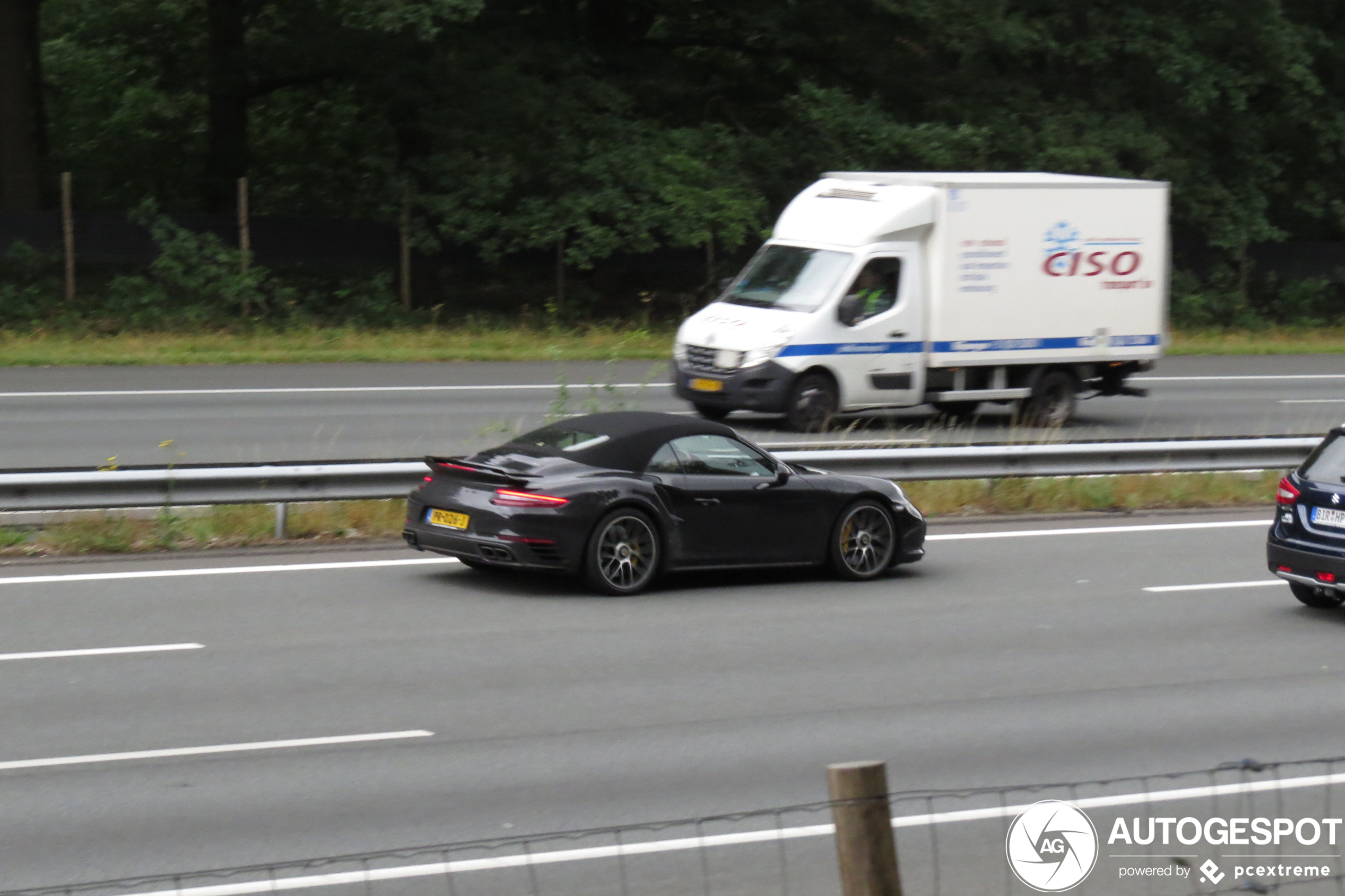 Porsche 991 Turbo S Cabriolet MkII