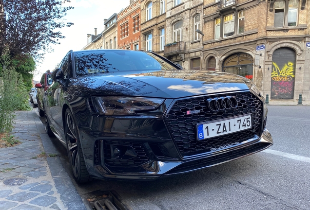 Audi RS4 Avant B9