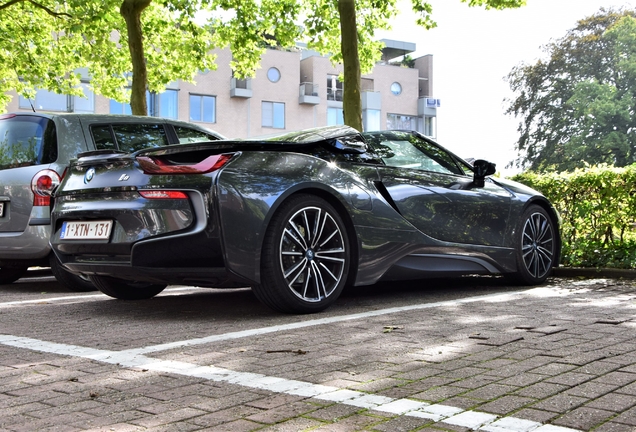 BMW i8 Roadster