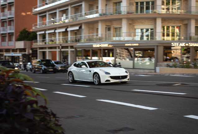 Ferrari FF