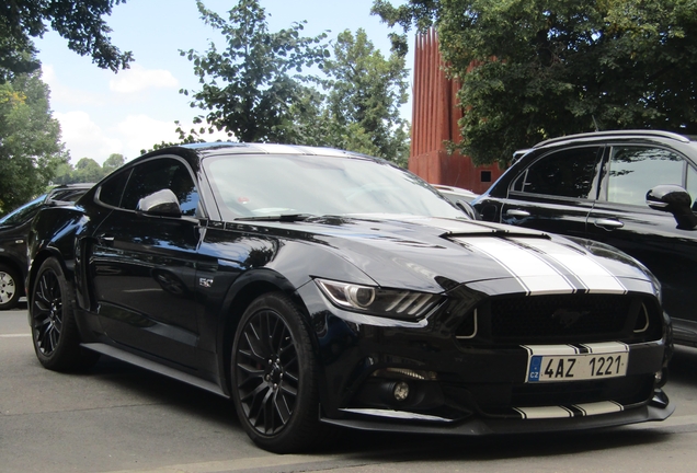 Ford Mustang GT 2015