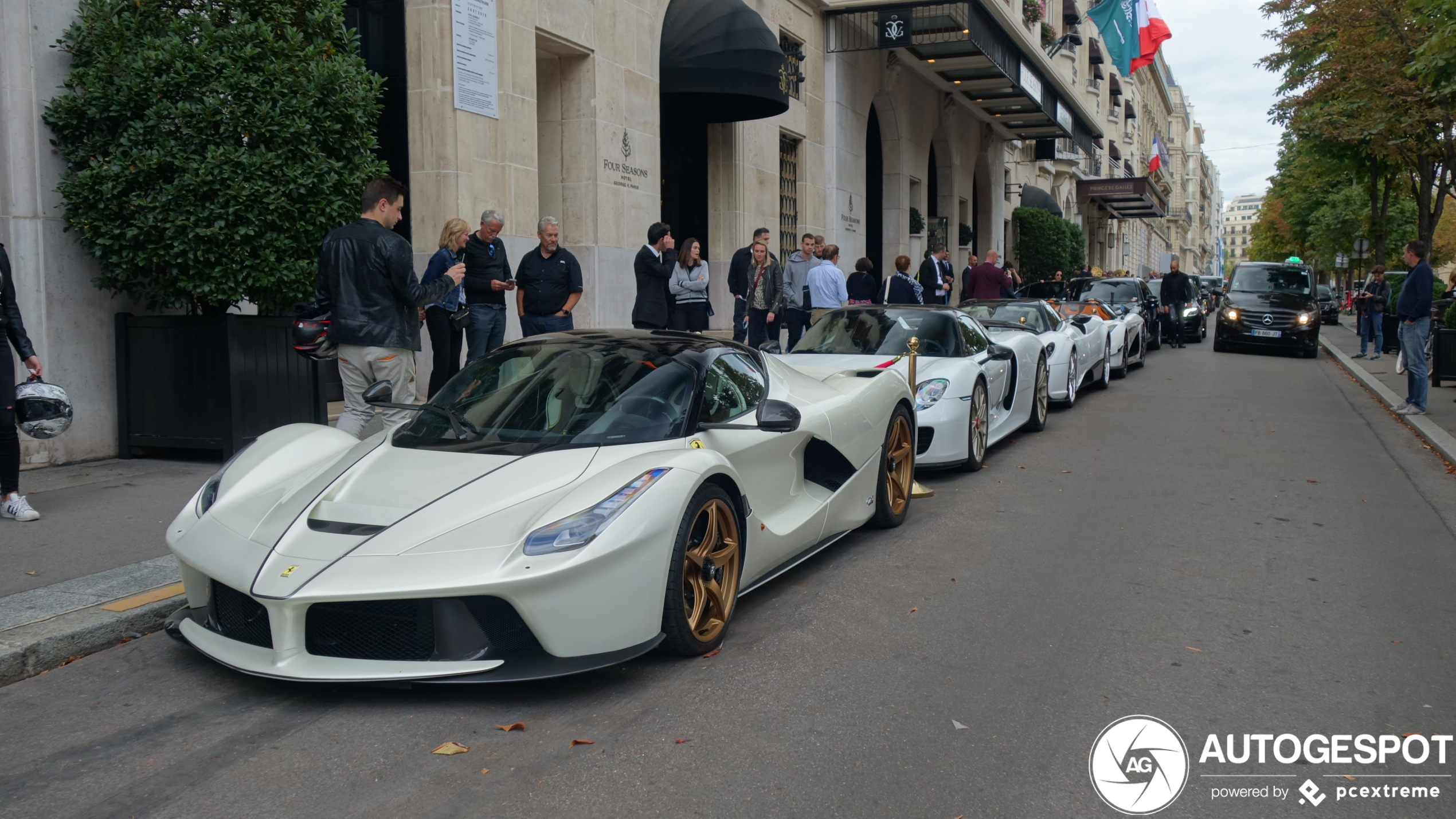 Ferrari LaFerrari Aperta