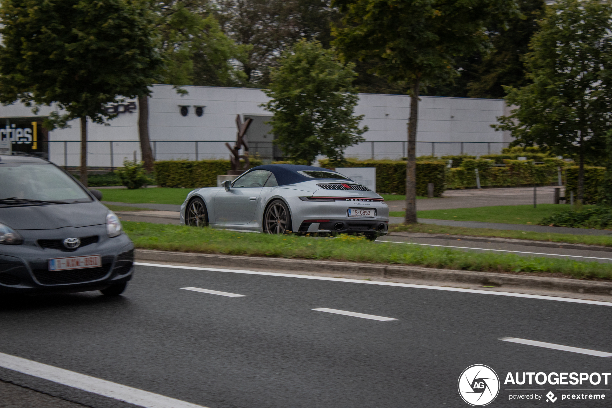 Porsche 992 Carrera 4S Cabriolet