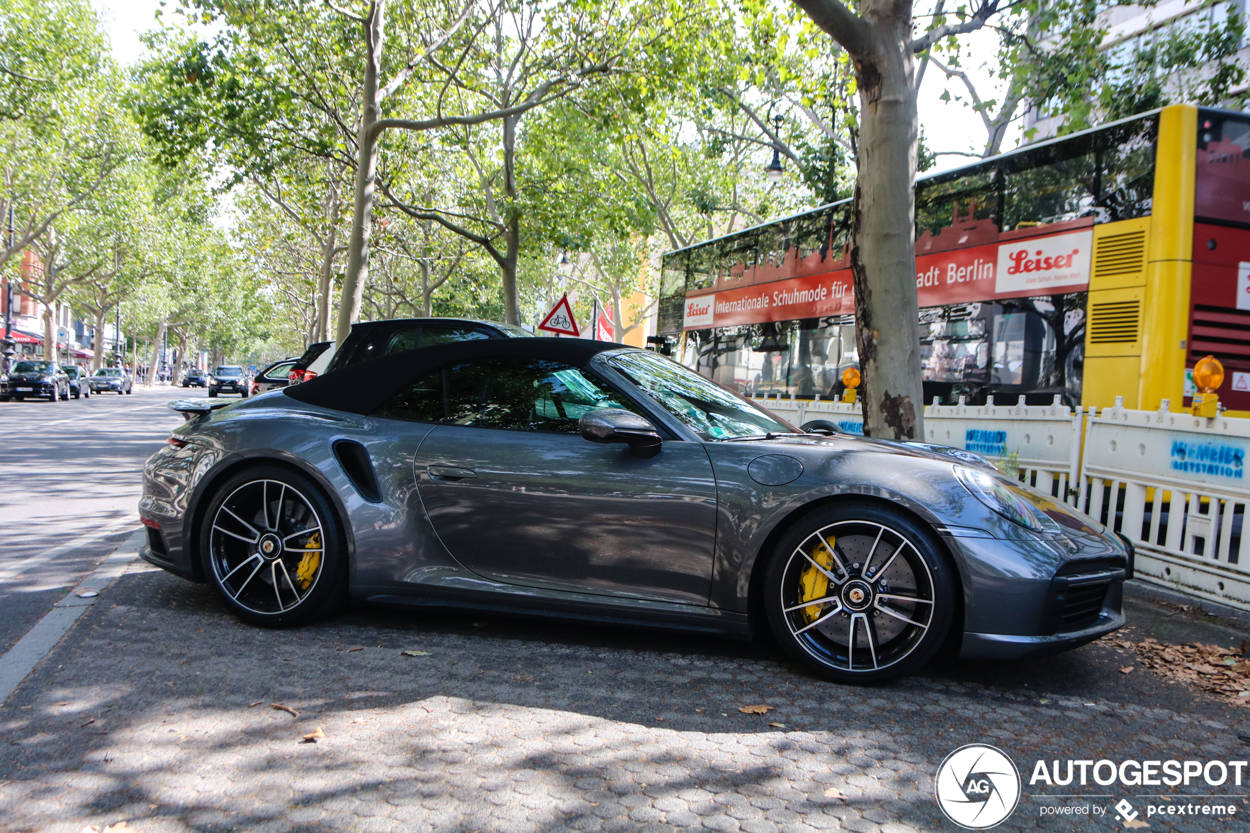 Porsche 992 Turbo S Cabriolet