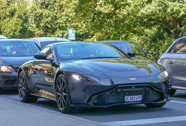 Aston Martin V8 Vantage 2018