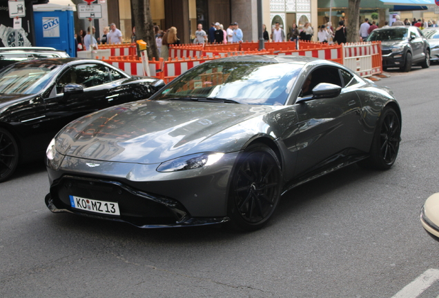 Aston Martin V8 Vantage 2018