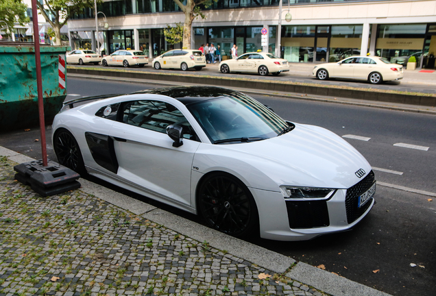 Audi R8 V10 Plus 2015