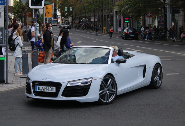 Audi R8 V8 Spyder 2013