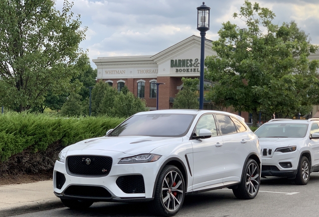 Jaguar F-PACE SVR