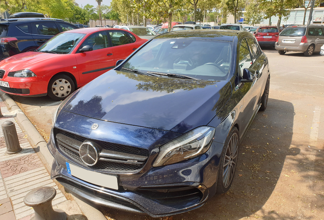 Mercedes-AMG A 45 W176 2015