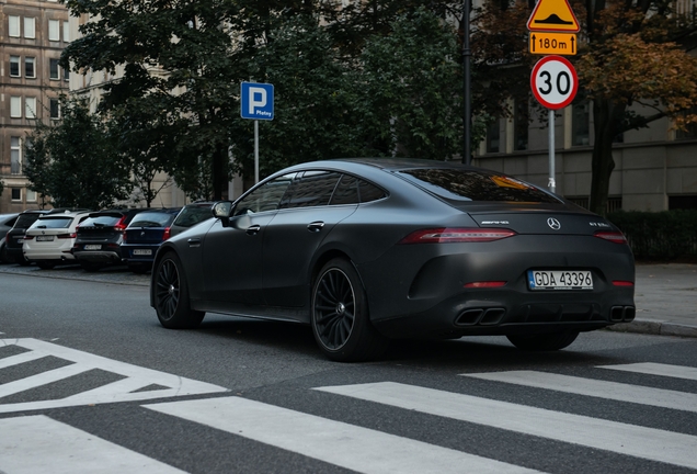 Mercedes-AMG GT 63 S X290