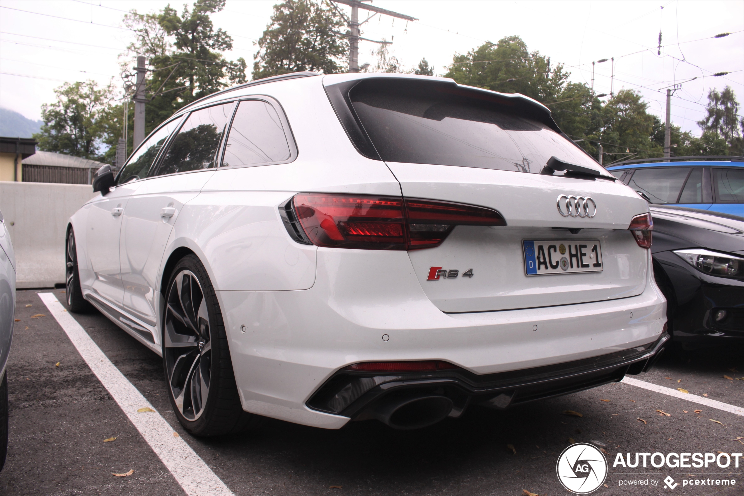 Audi RS4 Avant B9