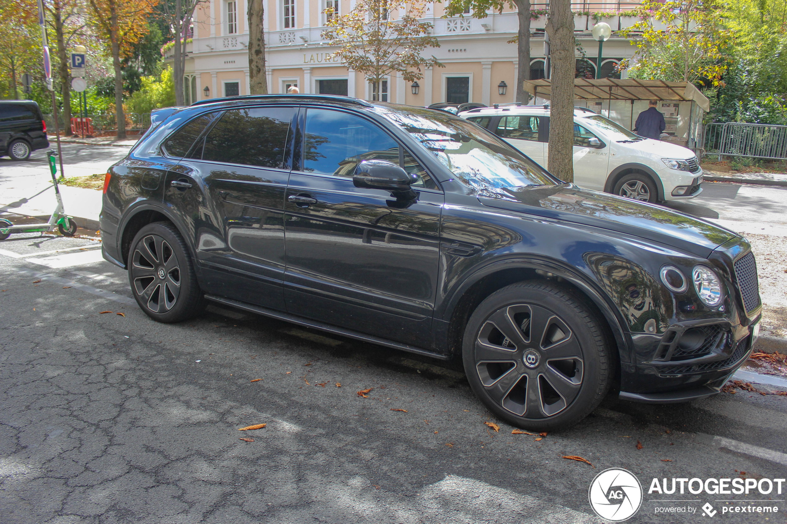 Bentley Bentayga V8 Huntsman Edition