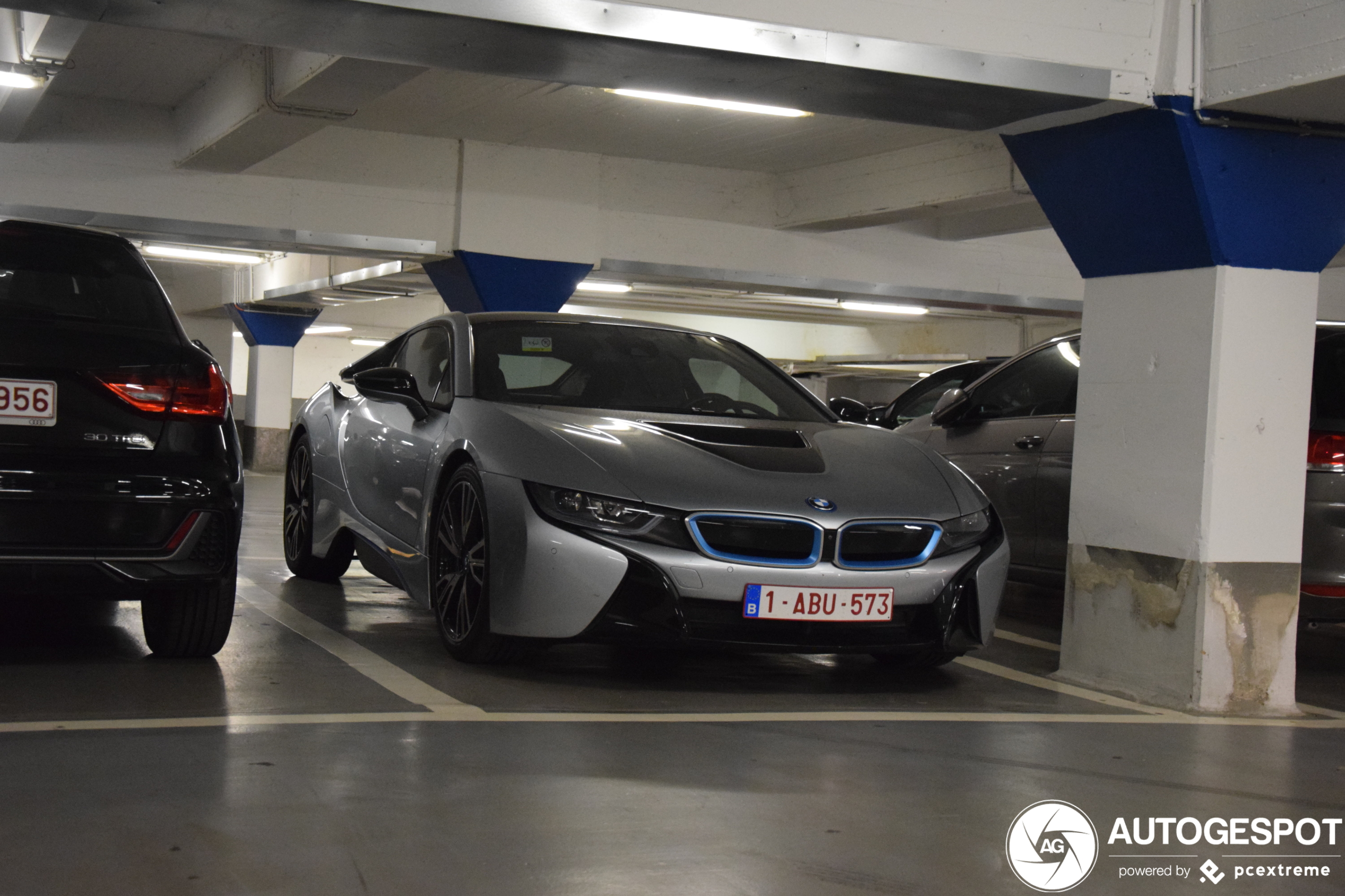 BMW i8