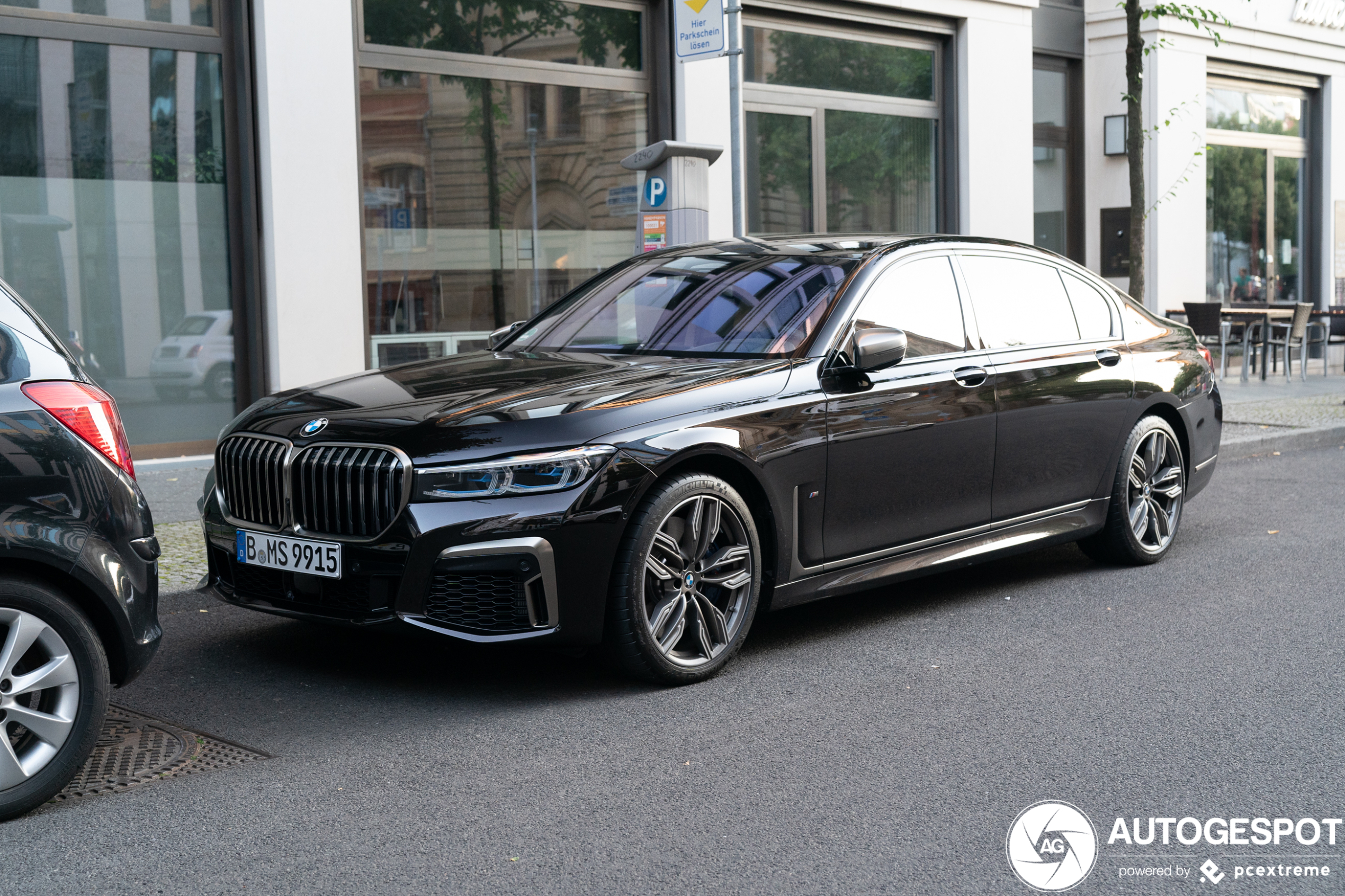 BMW M760Li xDrive 2019