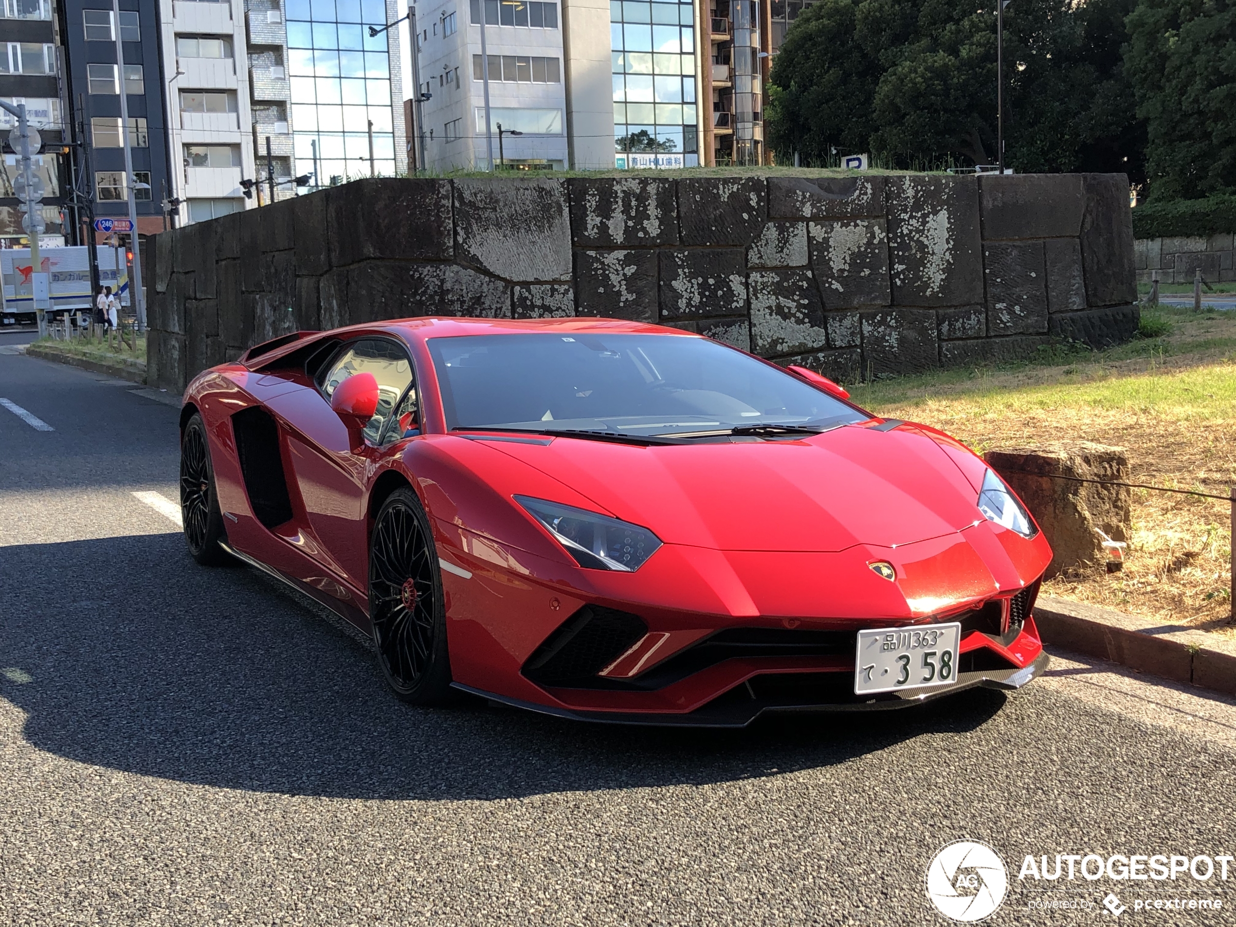 Lamborghini Aventador S LP740-4