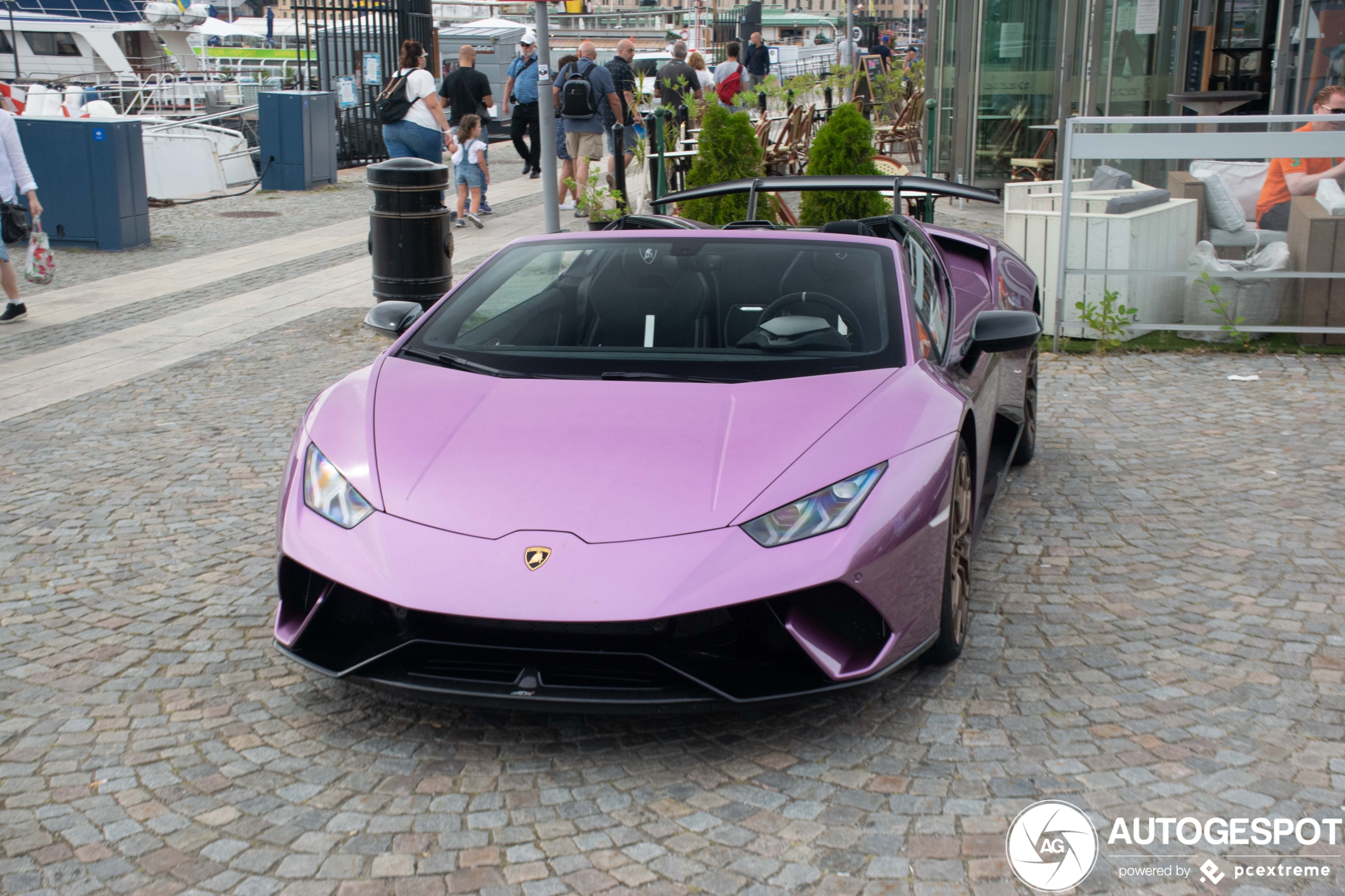 Lamborghini Huracán LP640-4 Performante Spyder