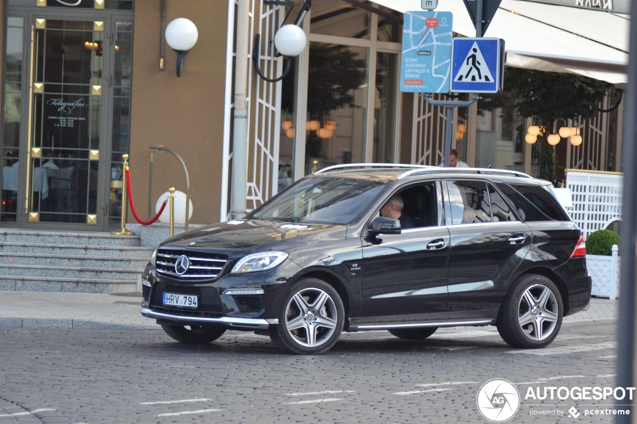 Mercedes-Benz ML 63 AMG W166