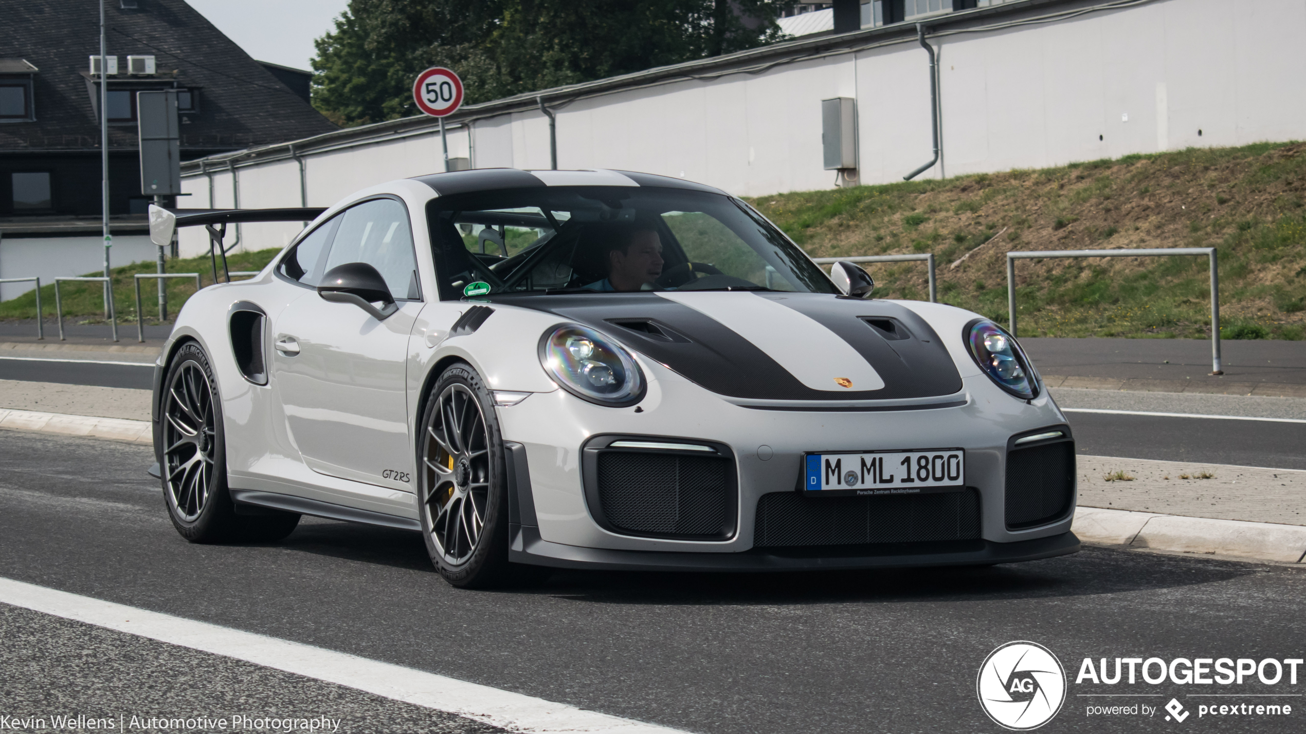 Porsche 991 GT2 RS Weissach Package