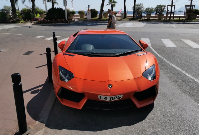 Lamborghini Aventador LP700-4