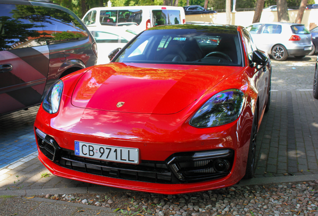 Porsche 971 Panamera GTS MkI