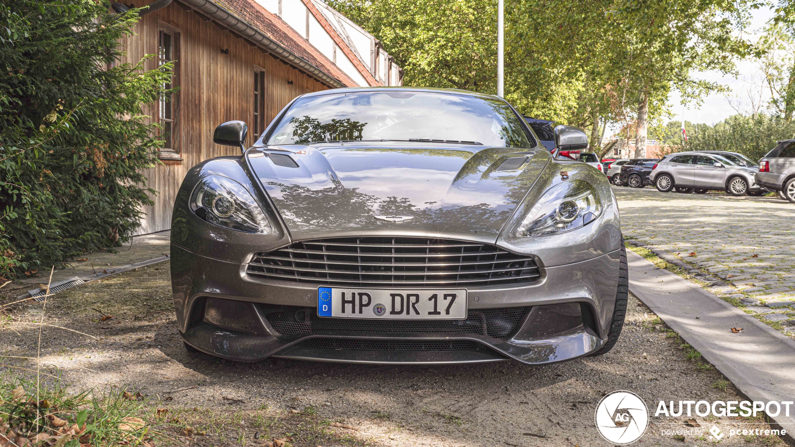 Aston Martin Vanquish 2013