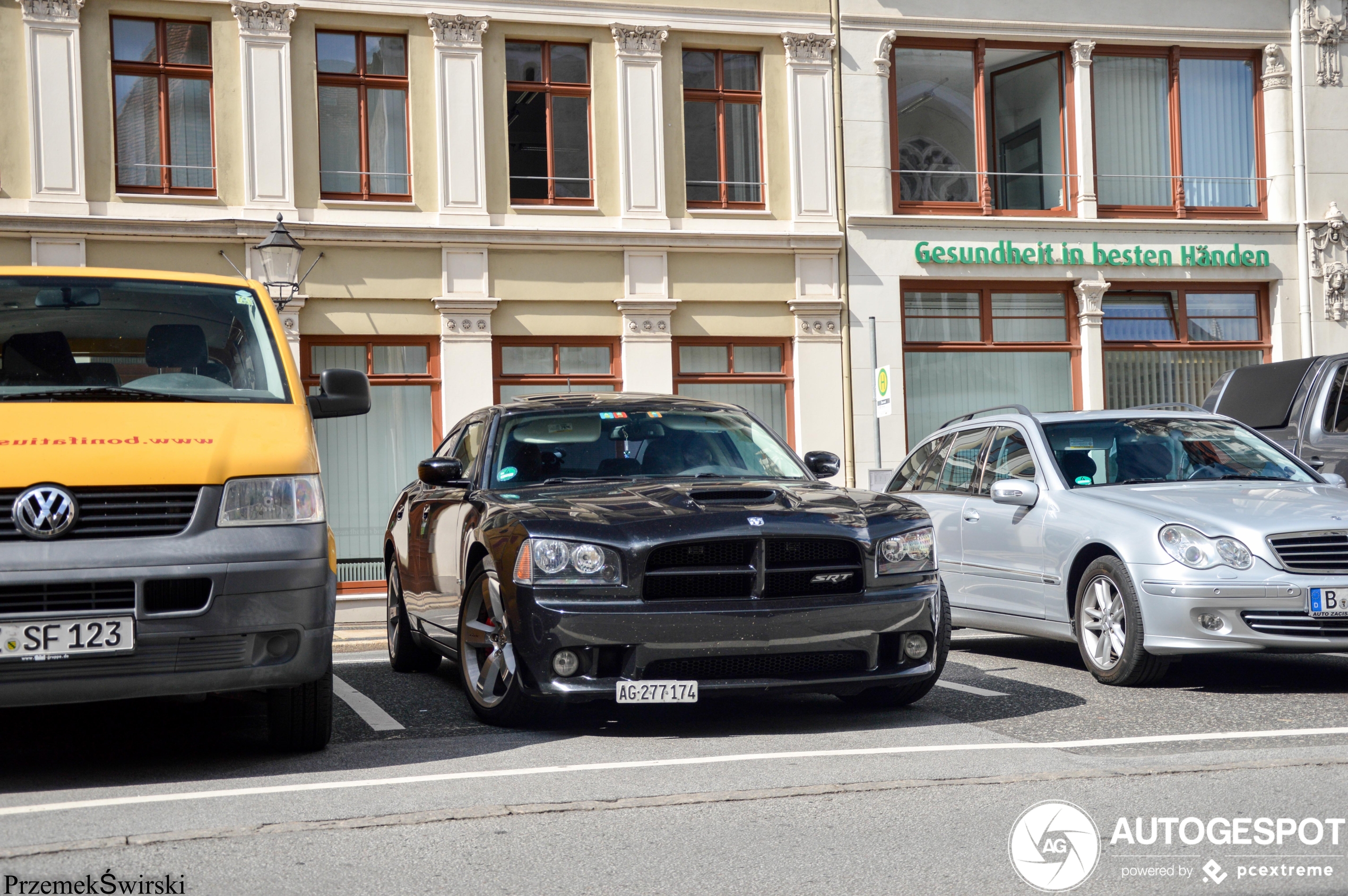 Dodge Charger SRT-8