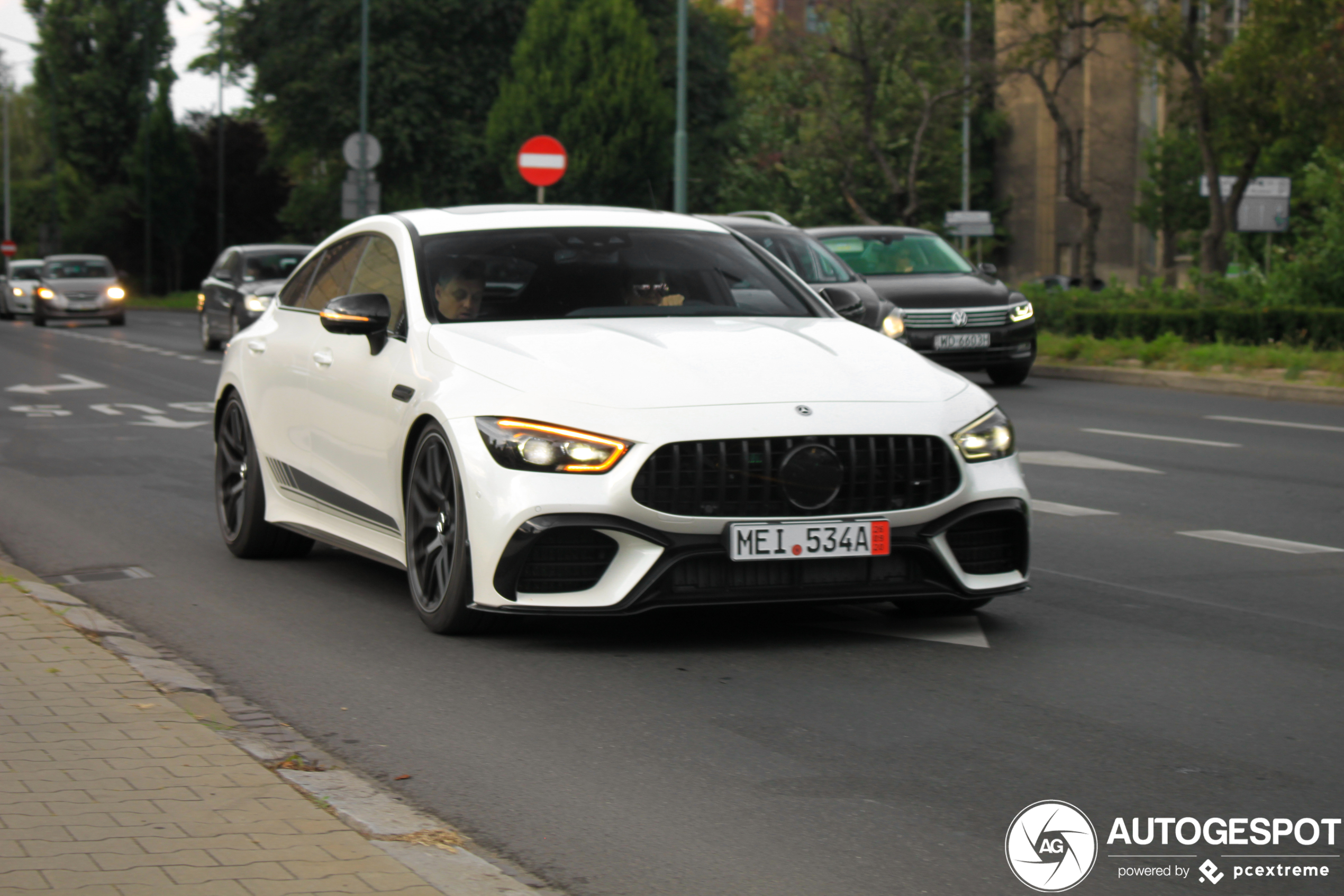 Mercedes-AMG GT 63 S X290