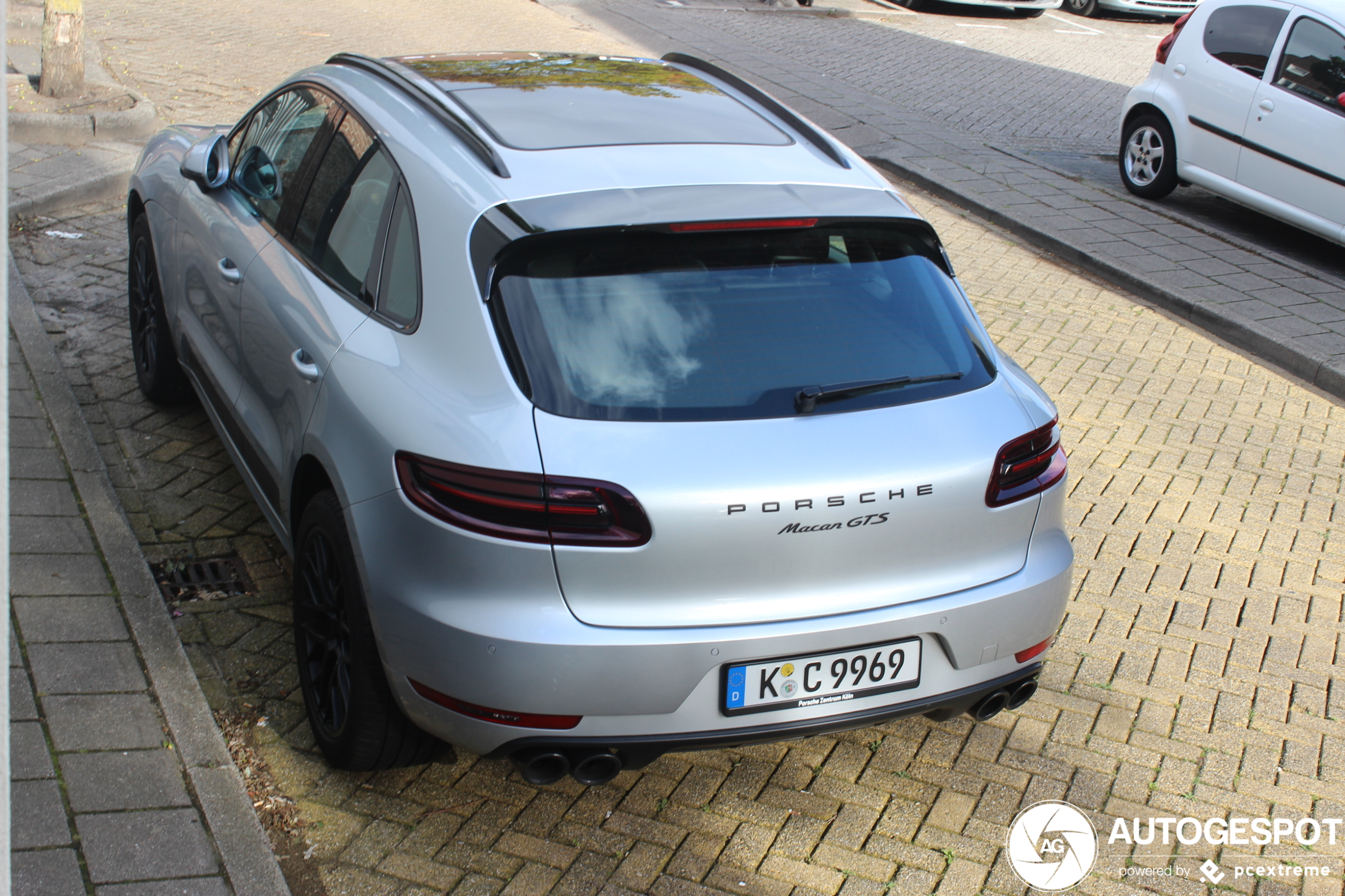 Porsche 95B Macan GTS