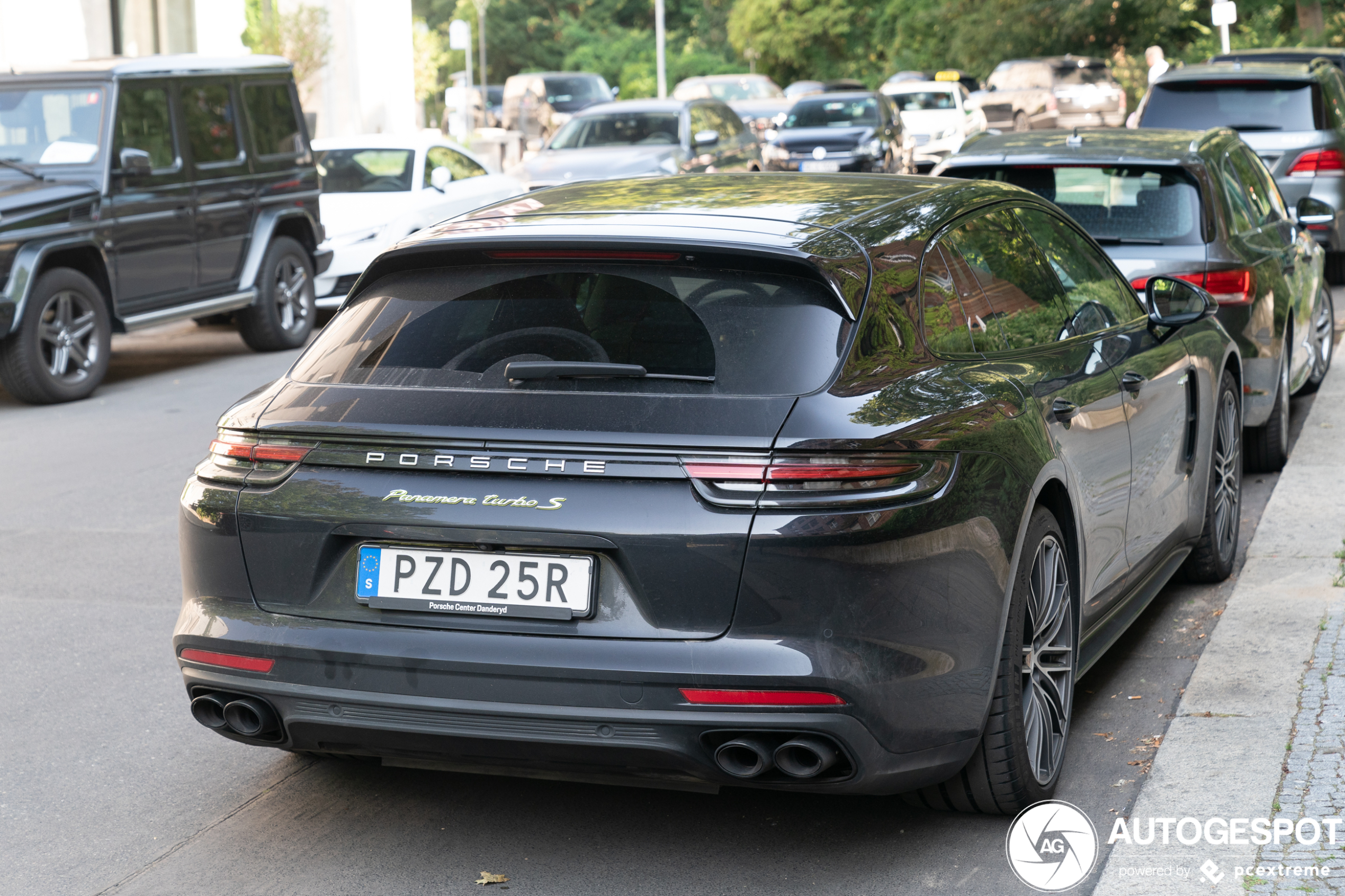 Porsche 971 Panamera Turbo S E-Hybrid Sport Turismo