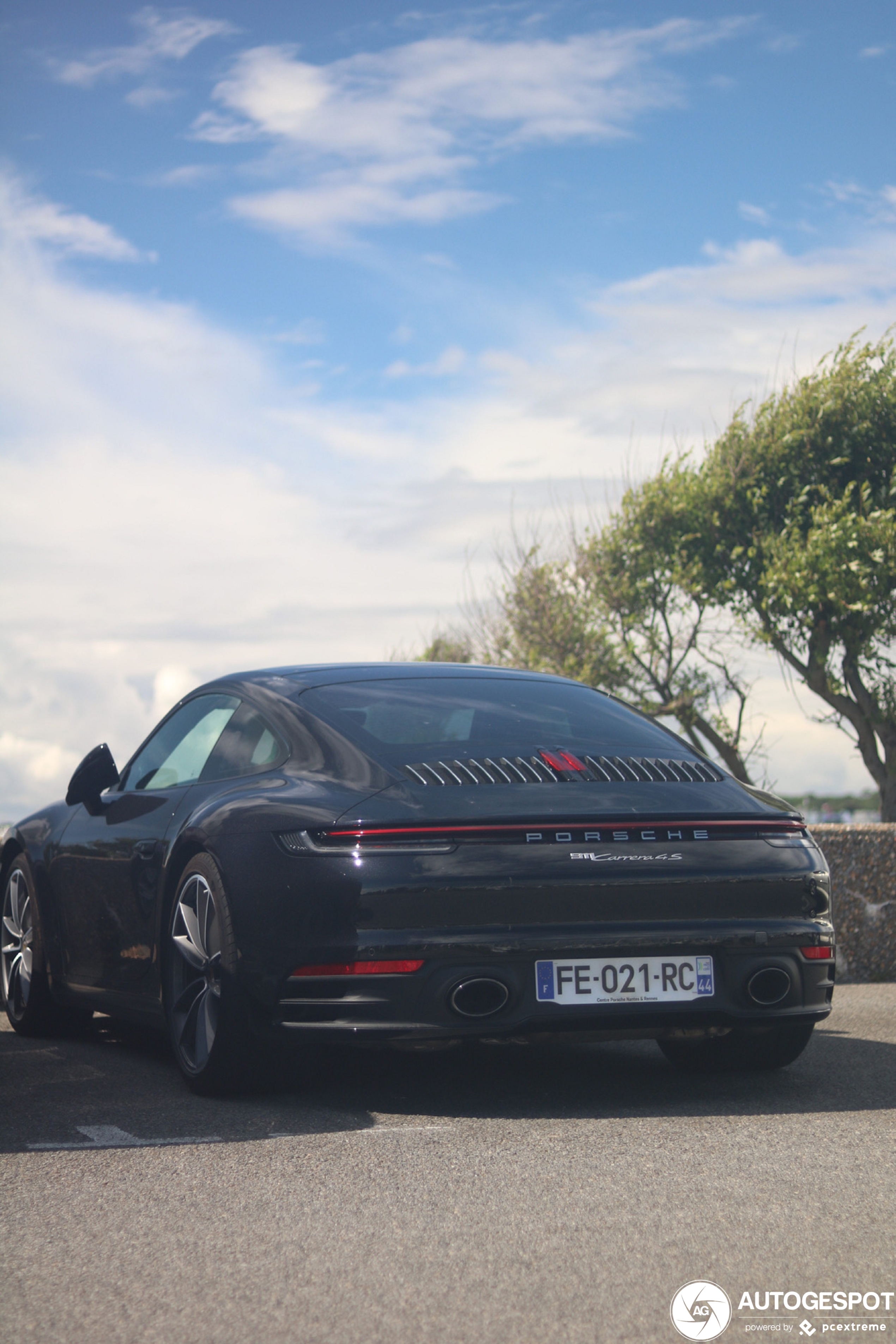 Porsche 992 Carrera 4S