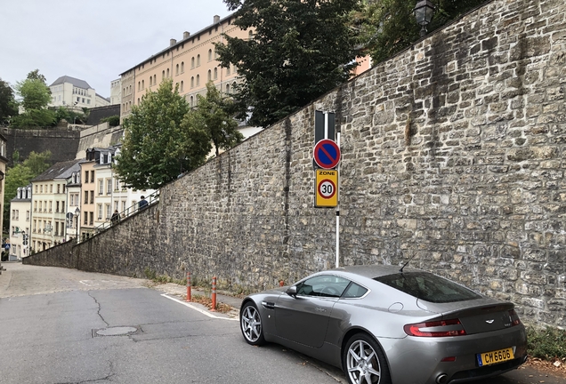 Aston Martin V8 Vantage