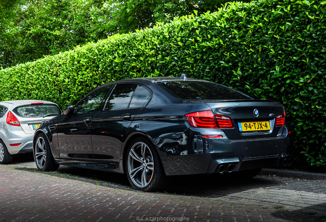 BMW M5 F10 2011